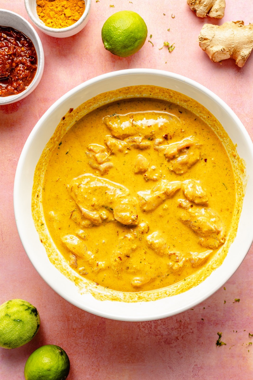 marinating chicken for turmeric chicken bowls